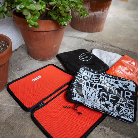 RE-COVER SUSTAINABLE LAPTOP CASES.